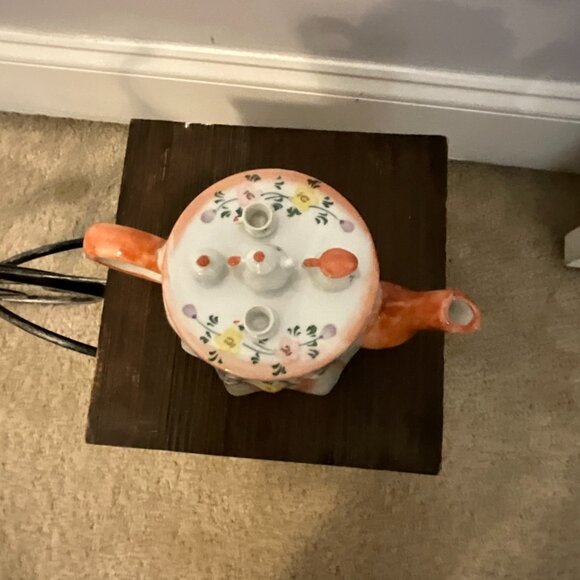 Vintage Fitz & Floyd Teapot – Orange & White Striped with Floral Detail - Picture 6 of 8